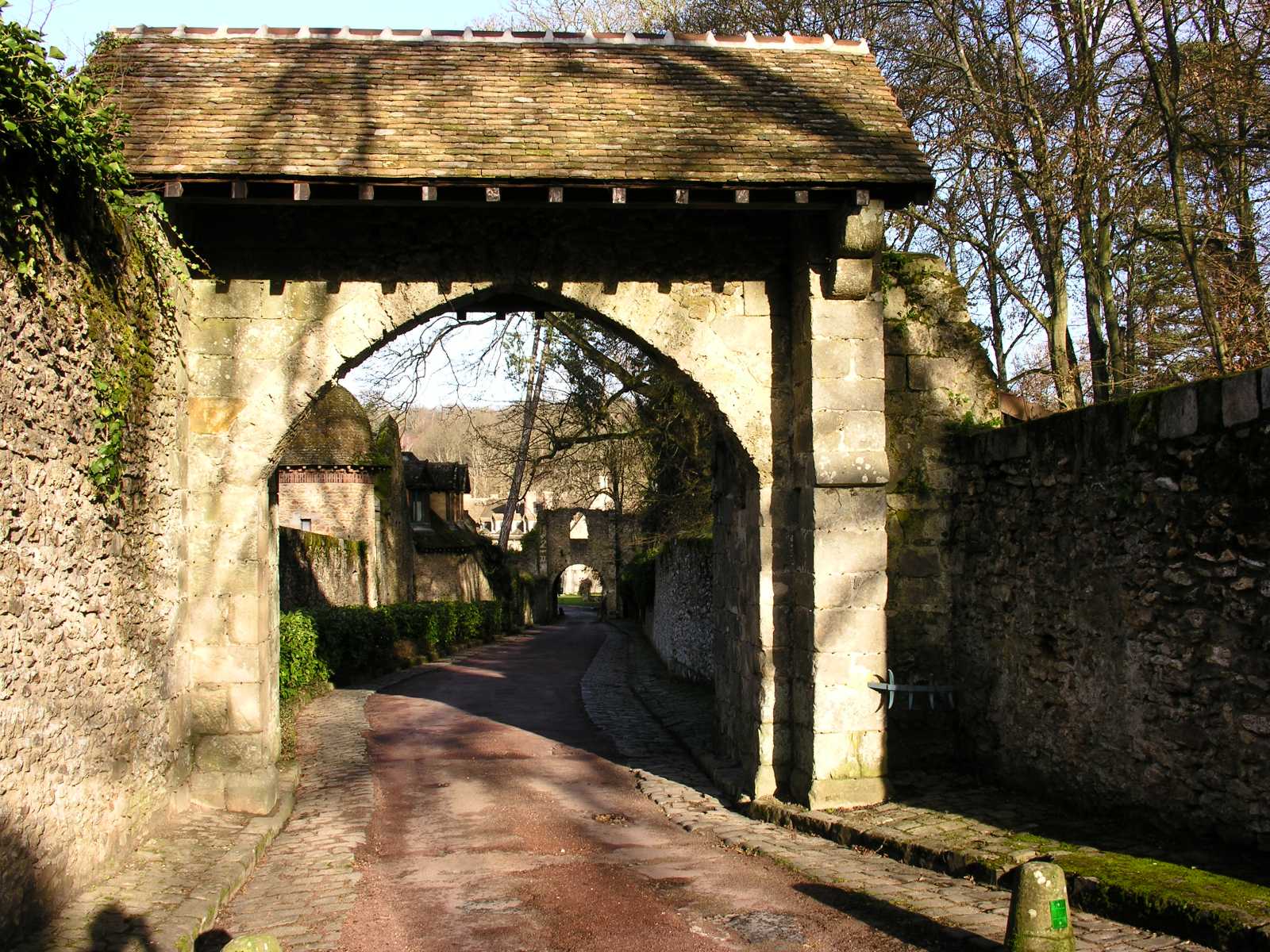 Vaux de Cernay abbey